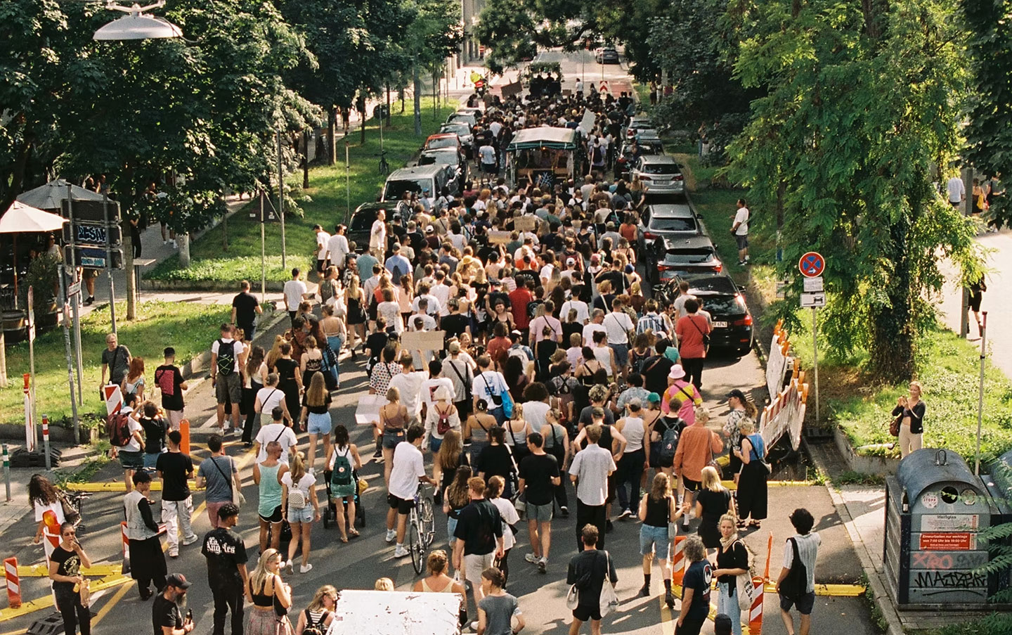 Tanzdemo in Stuttgart